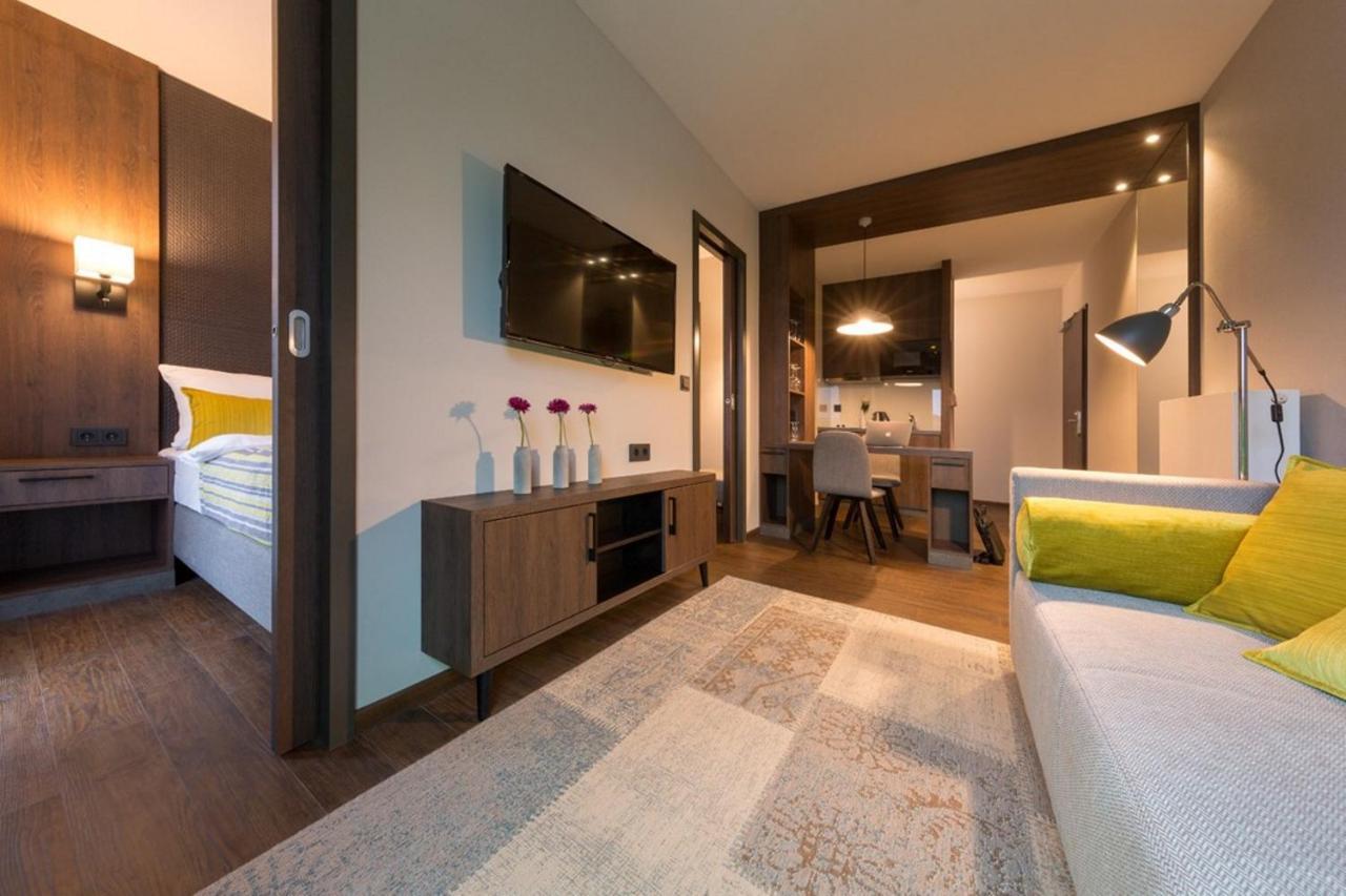 Hotel Smartino シュヴェービッシュ・ハル エクステリア 写真